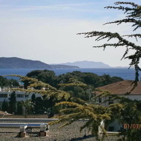 Agreable Studio Avec Cave Et Parking Privatif La Ciotat Eksteriør billede