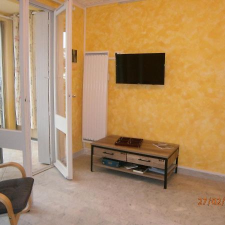 Agreable Studio Avec Cave Et Parking Privatif La Ciotat Eksteriør billede