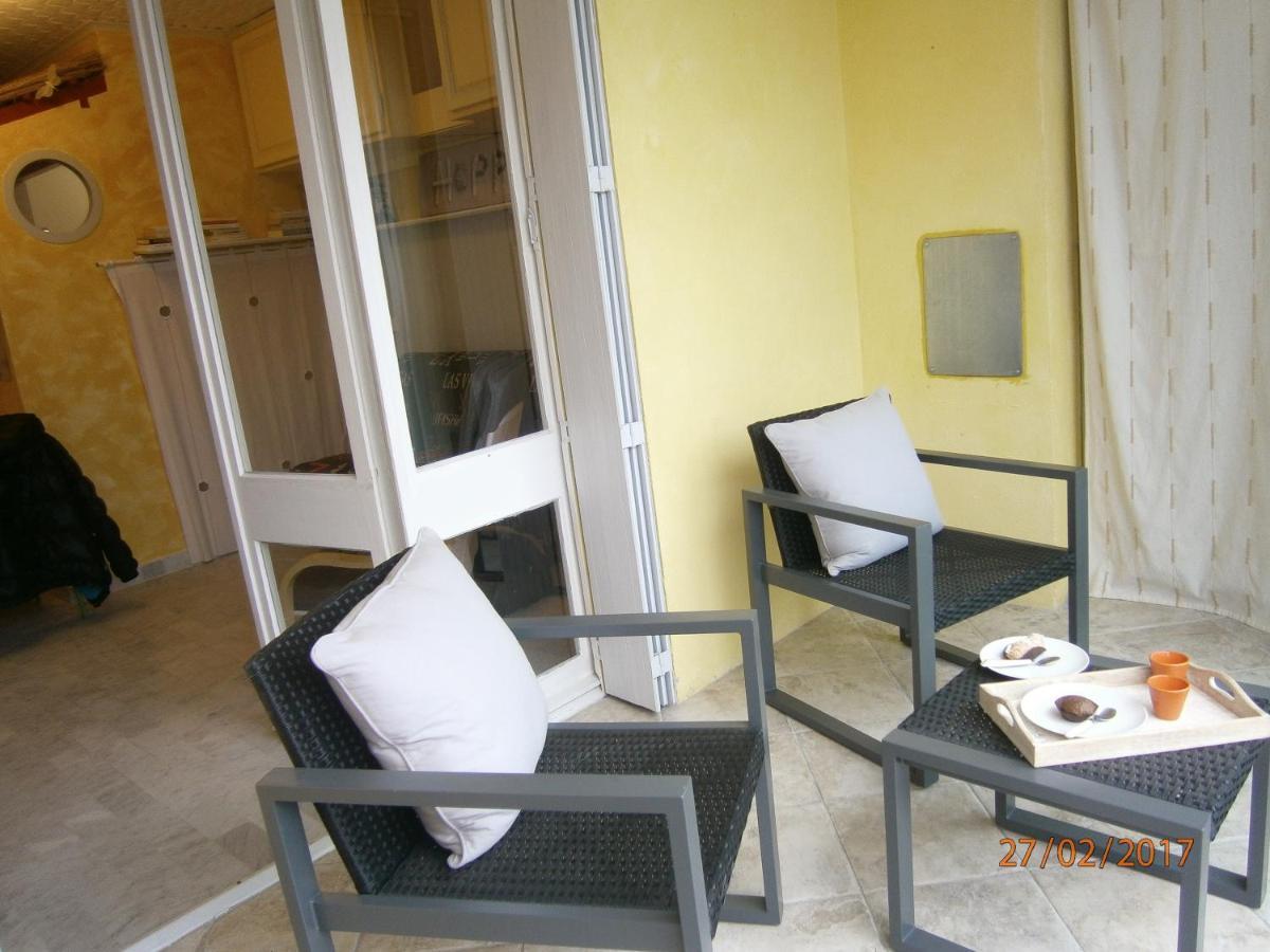 Agreable Studio Avec Cave Et Parking Privatif La Ciotat Eksteriør billede