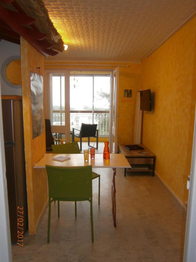 Agreable Studio Avec Cave Et Parking Privatif La Ciotat Eksteriør billede