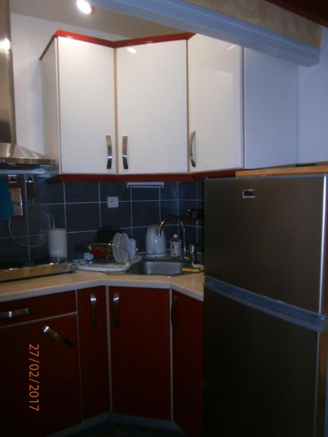 Agreable Studio Avec Cave Et Parking Privatif La Ciotat Eksteriør billede