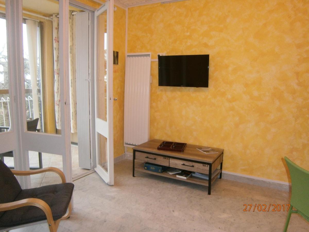 Agreable Studio Avec Cave Et Parking Privatif La Ciotat Eksteriør billede